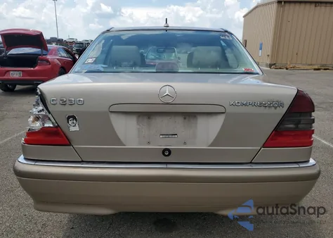 2000 Mercedes-Benz C 230 из США, поврежденный, VIN WDBHA24G9YA806300